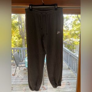 Nike dark grey sweatpants
